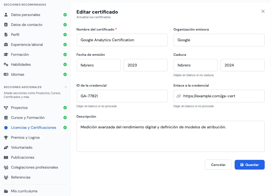 Sección Licencias y Certificaciones en el creador de currículum online