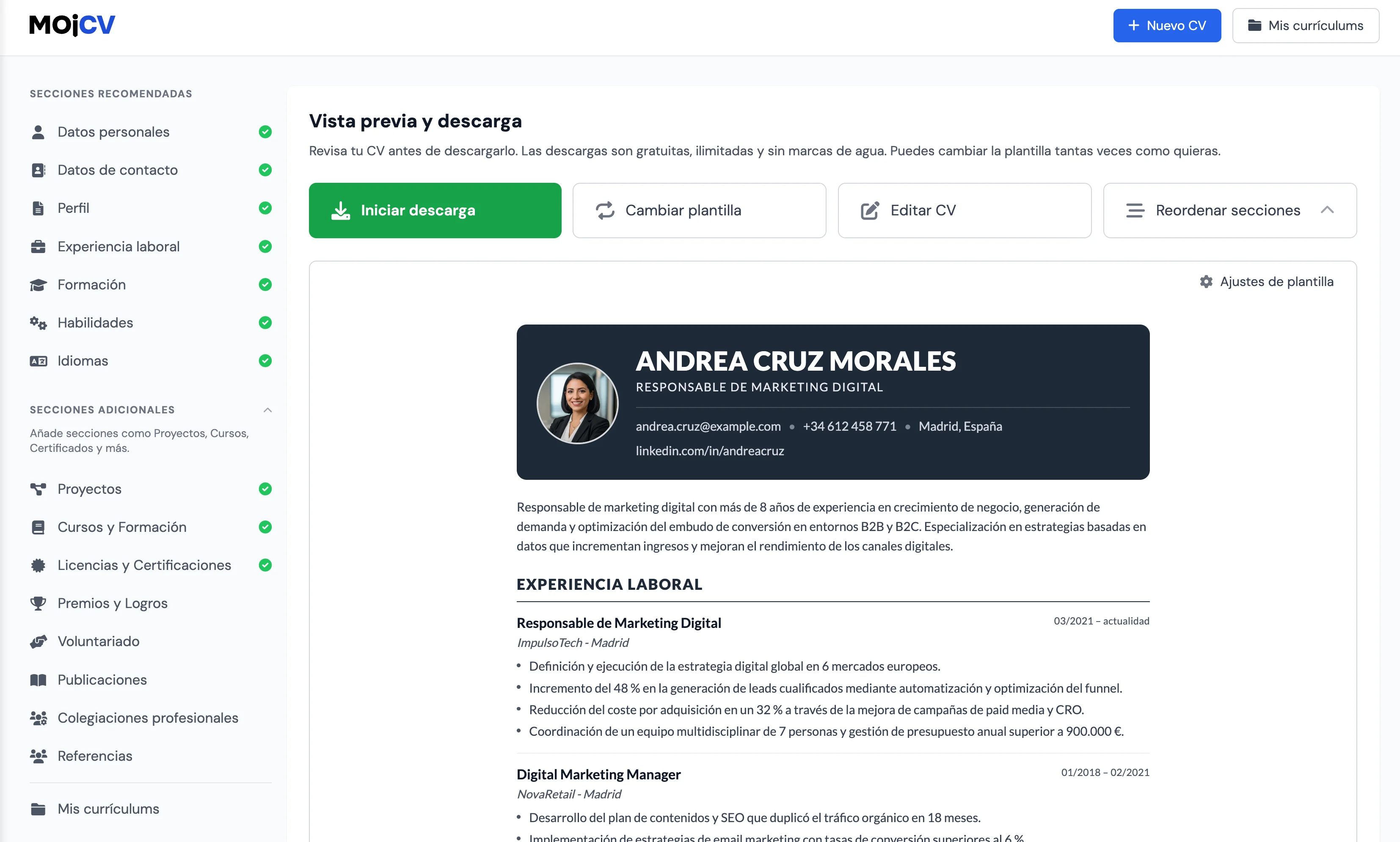 Descargando un currículum profesional terminado en PDF desde MojCV