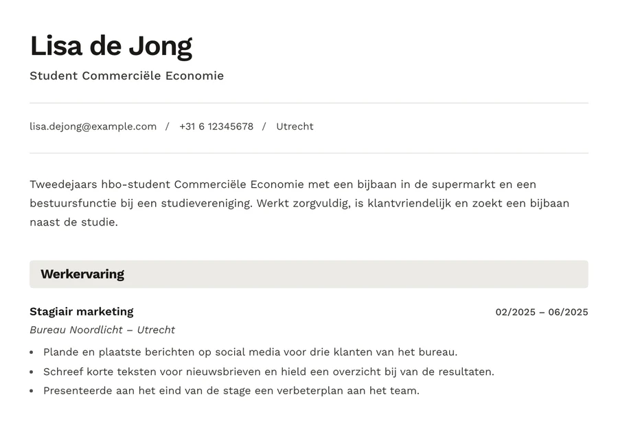 Voorbeeld van een studentencv van een hbo-student met een bijbaan in de supermarkt en een bestuursfunctie