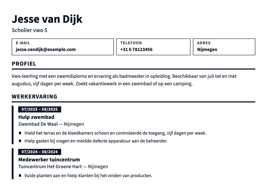 Voorbeeld van een cv voor vakantiewerk met een zwemdiploma en seizoenswerk in een zwembad en tuincentrum