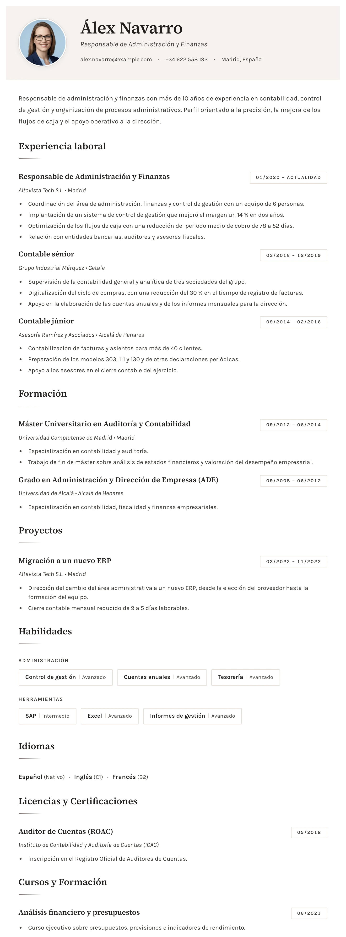 Plantilla de CV Sofía